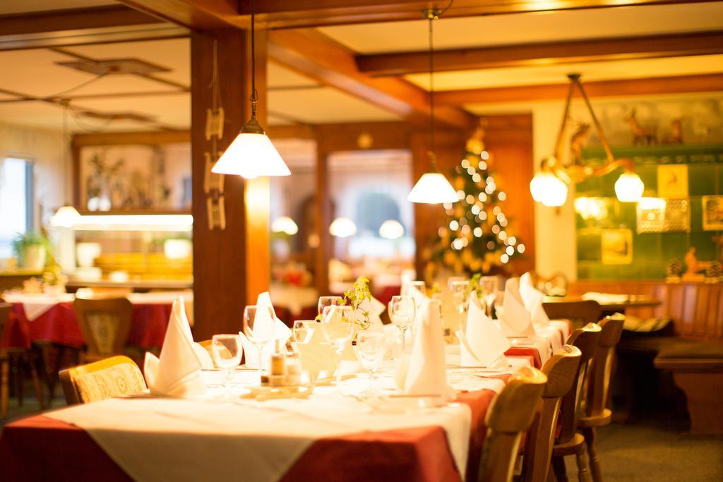 Gasthaus Zum Hirschen Furtwangen Luaran gambar